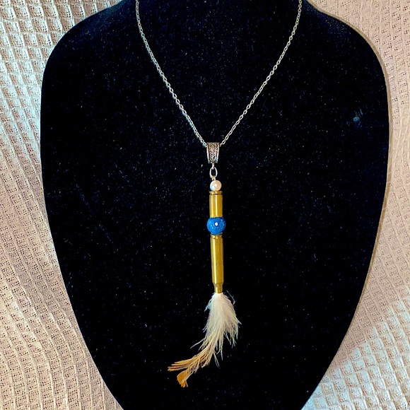 Ladies Artisan unique design pendant and chain. Genuine pearl, stone & feather. - Picture 3 of 5